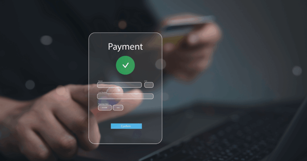 Interface digital de confirmação de pagamento ilustrando o uso de gateway de pagamento para transações seguras com cartão de crédito.