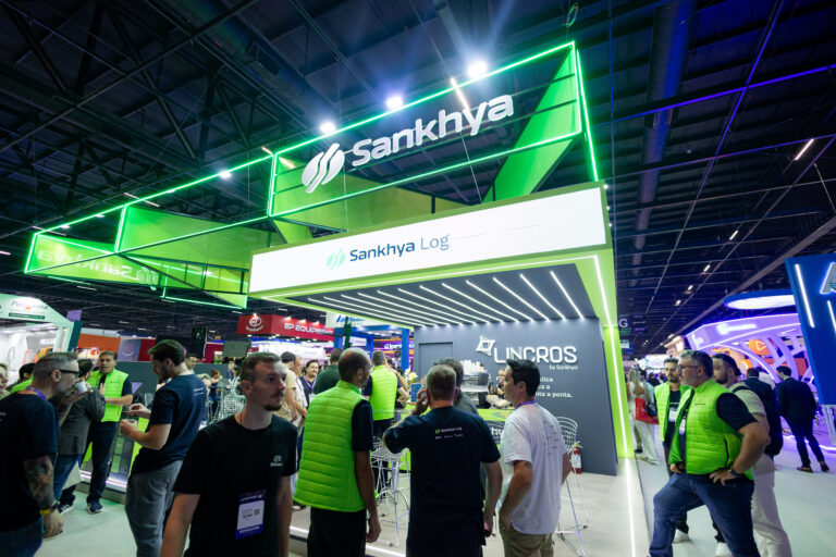 Imagem mostrando o stand da Sankhya na Intermodal.