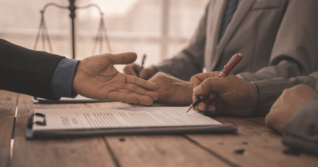 Aditivo contratual: o que é, quando usar e como fazer
